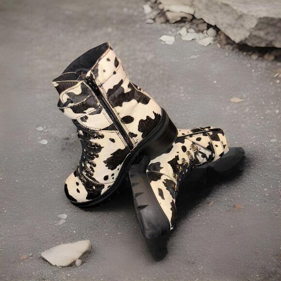 Free People Jeffrey Campbell Printed Check Lace Up Boot Color Cow Size 8M Grunge - Picture 3 of 12